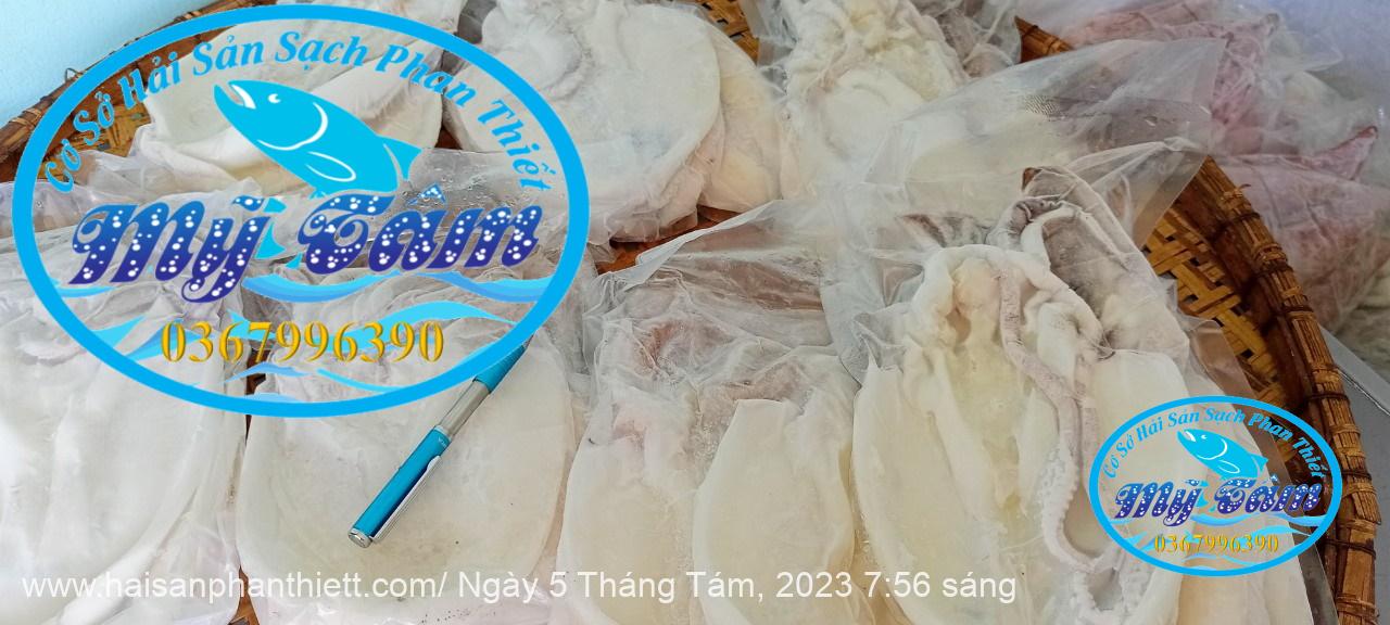 Muc La 1 Nang 3 Con 1kg Muc La 1 Nang 3 Con 1kg